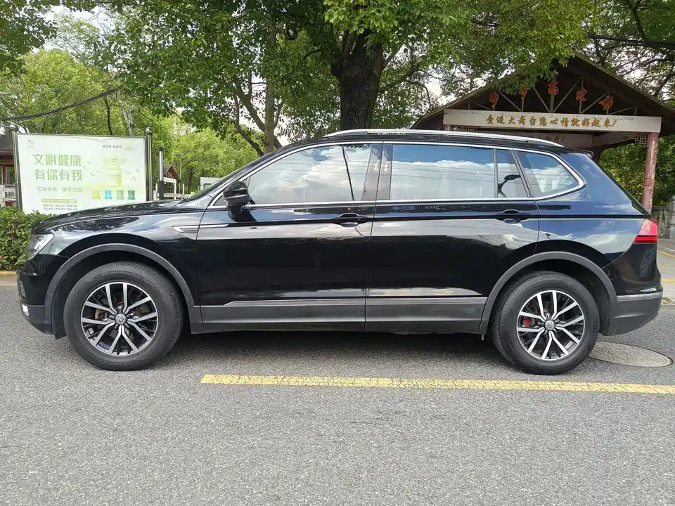 Volkswagen Tiguan L