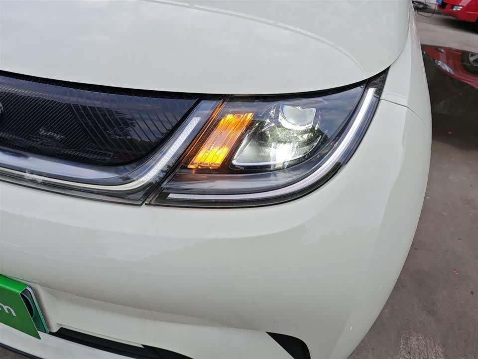 BYD dolphin