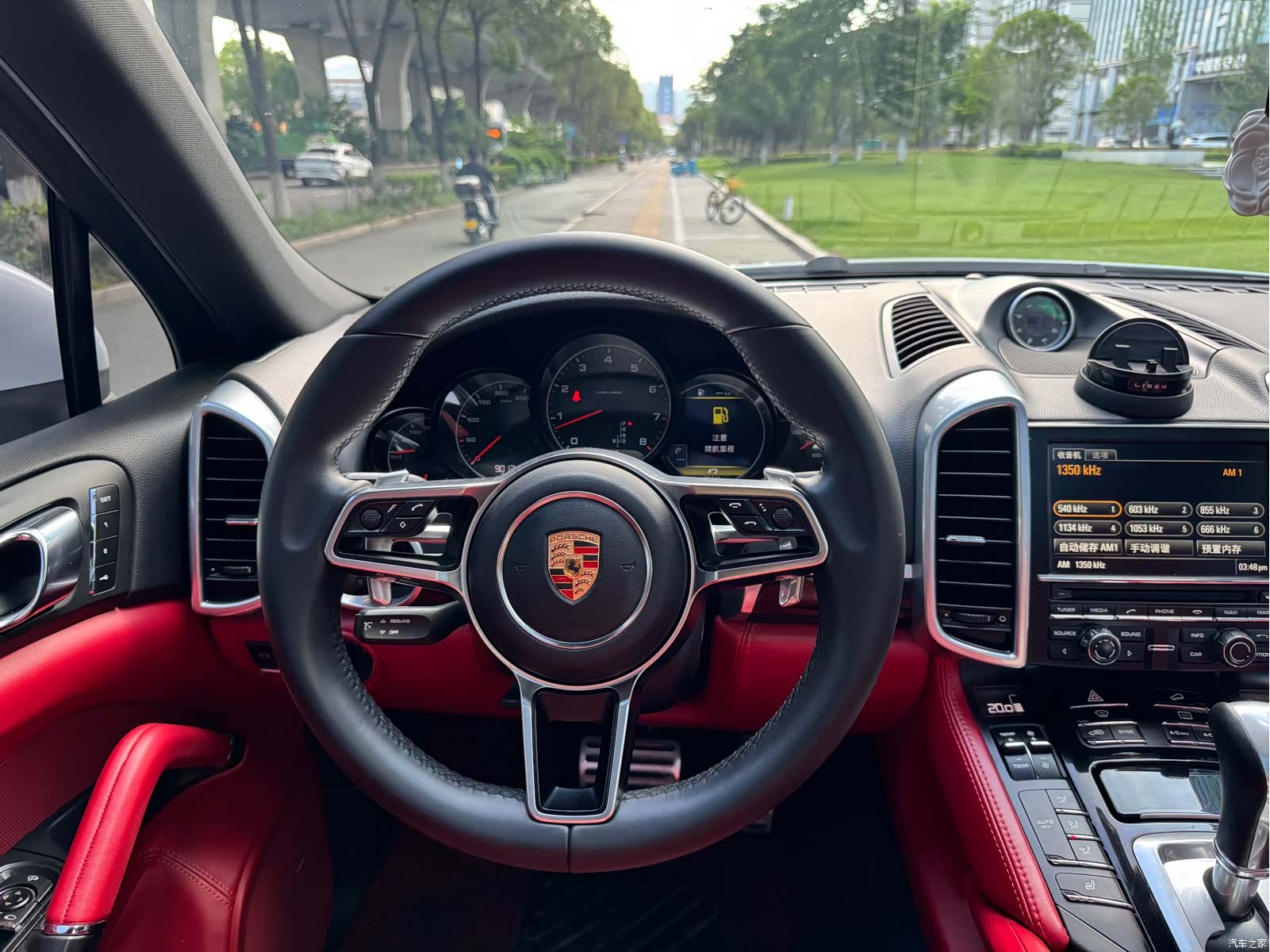 Porsche Cayenne, 2015 8