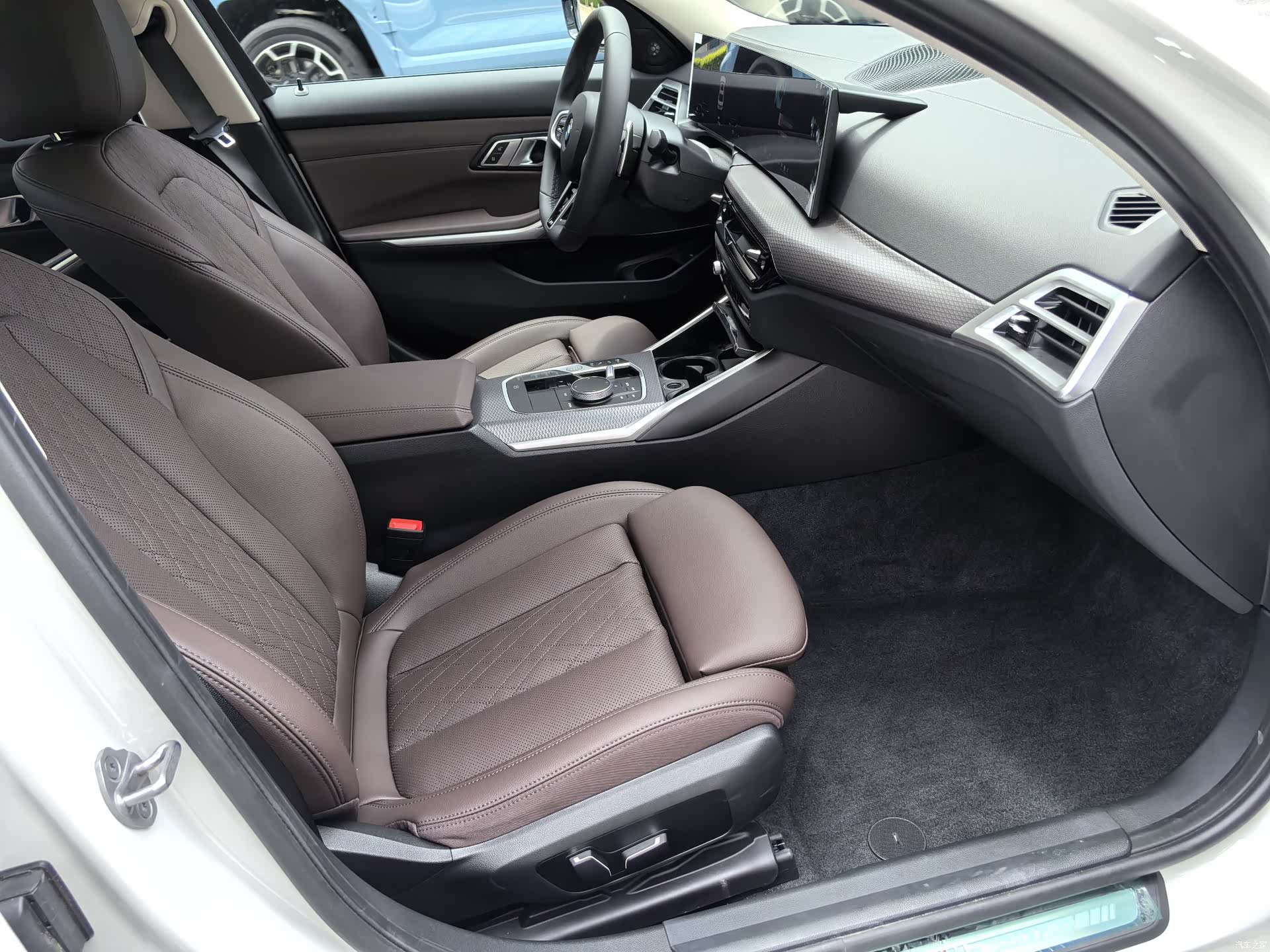 BMW 3 Series, 2026 11
