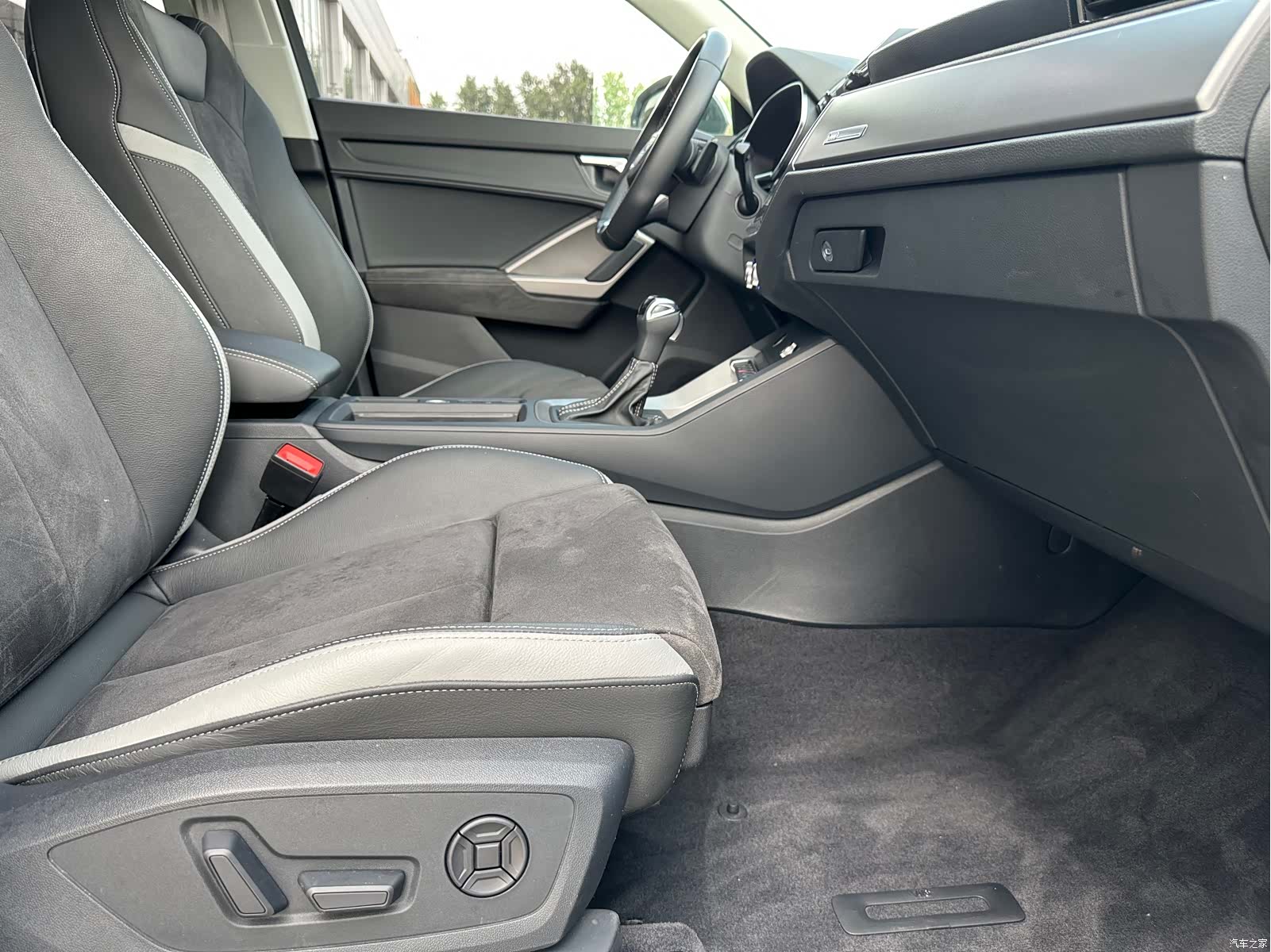 Audi Q3, 2023 11