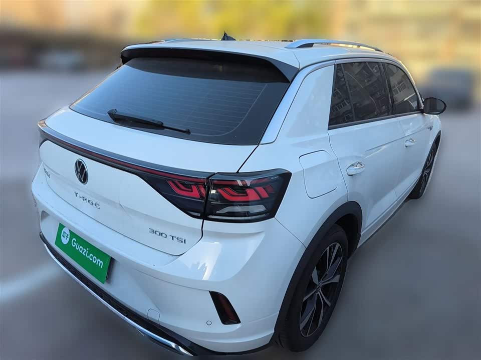 Volkswagen T-ROC exploring Songs