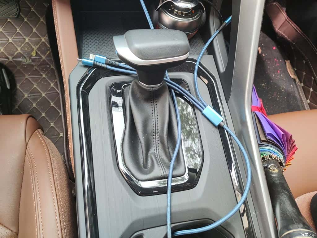 Geely X6, 2023 10