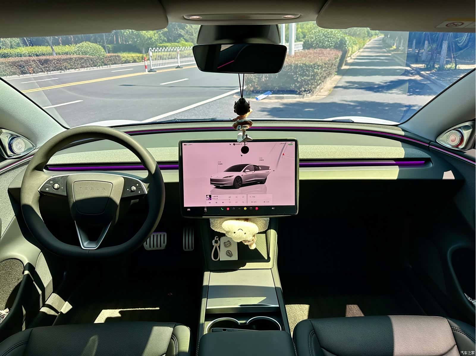 Tesla Model 3, 2026 10