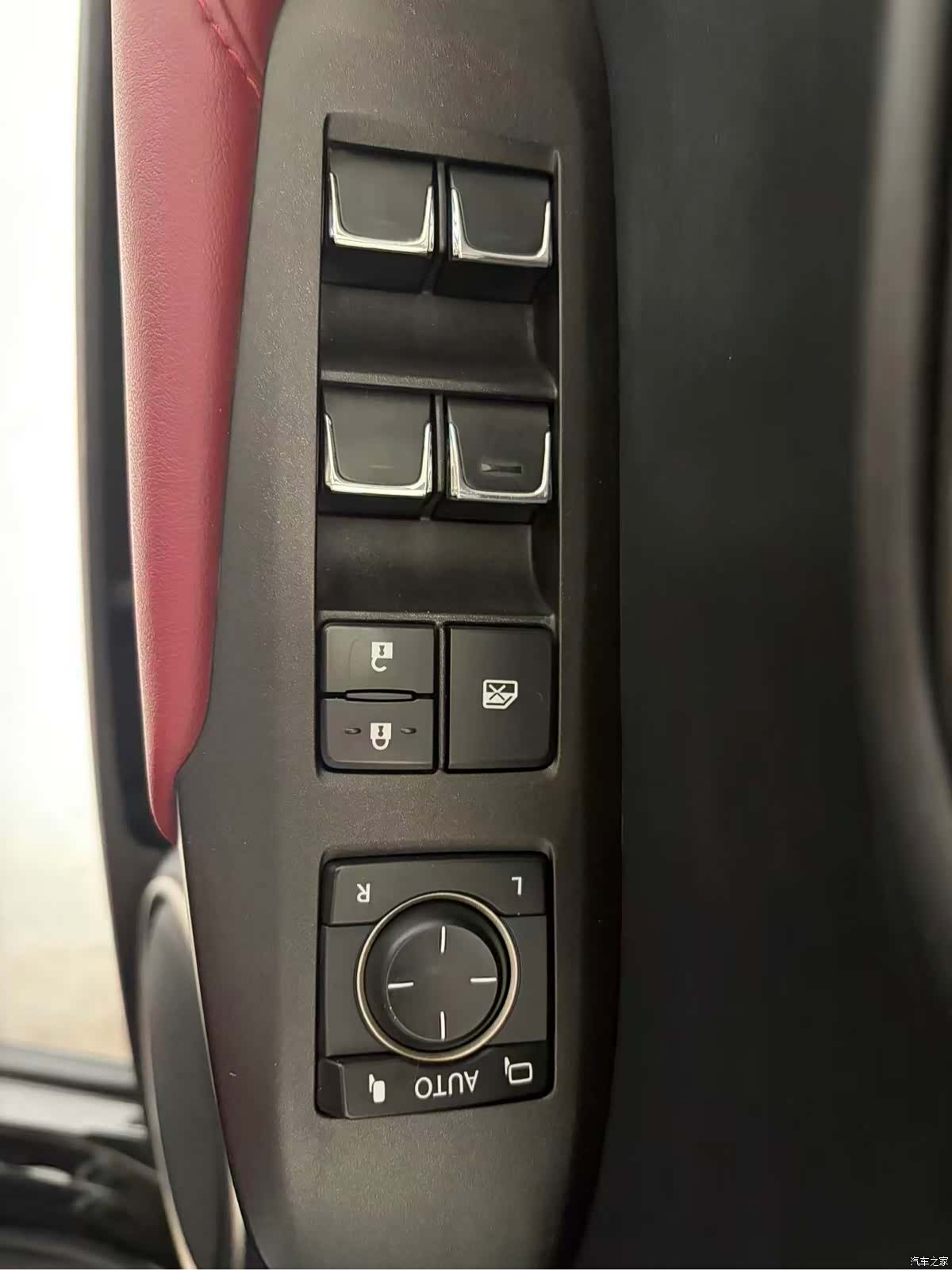 Lexus NX, 2019 12