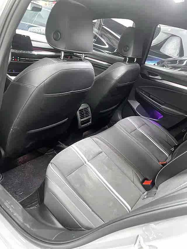 Volkswagen Golf, 2024 4