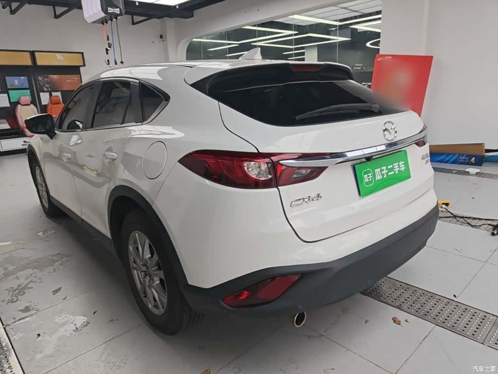 Mazda CX-4, 2019 все фото
