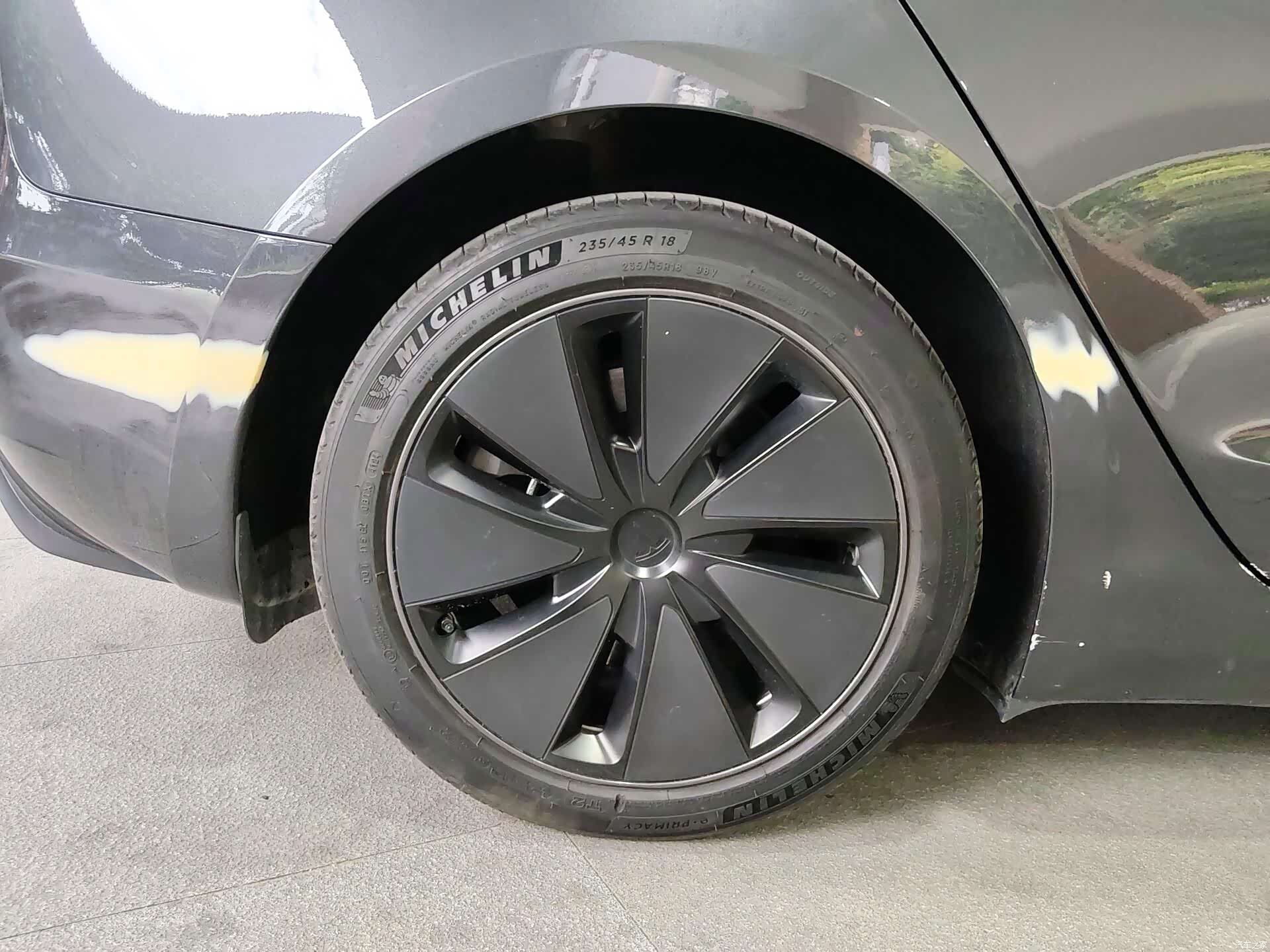 Tesla Model 3, 2024 19