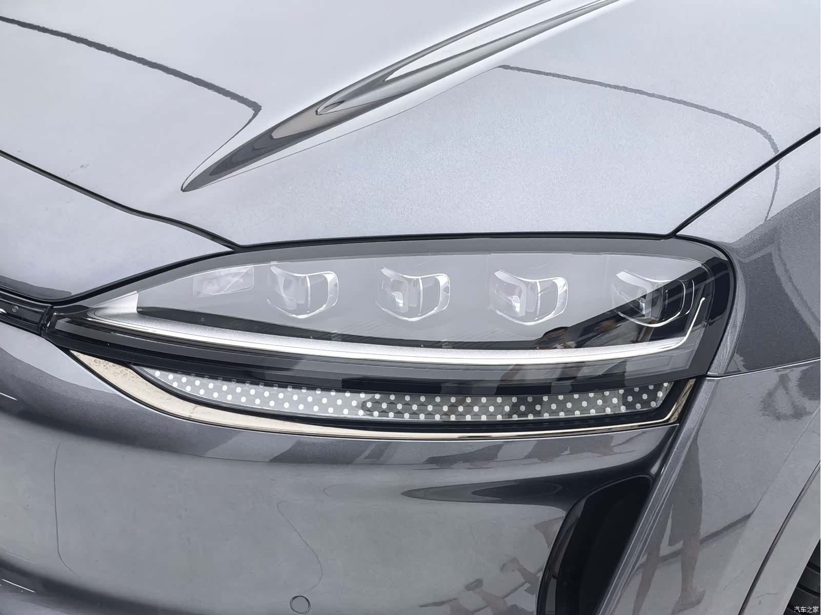 Luxeed R7, 2025 7