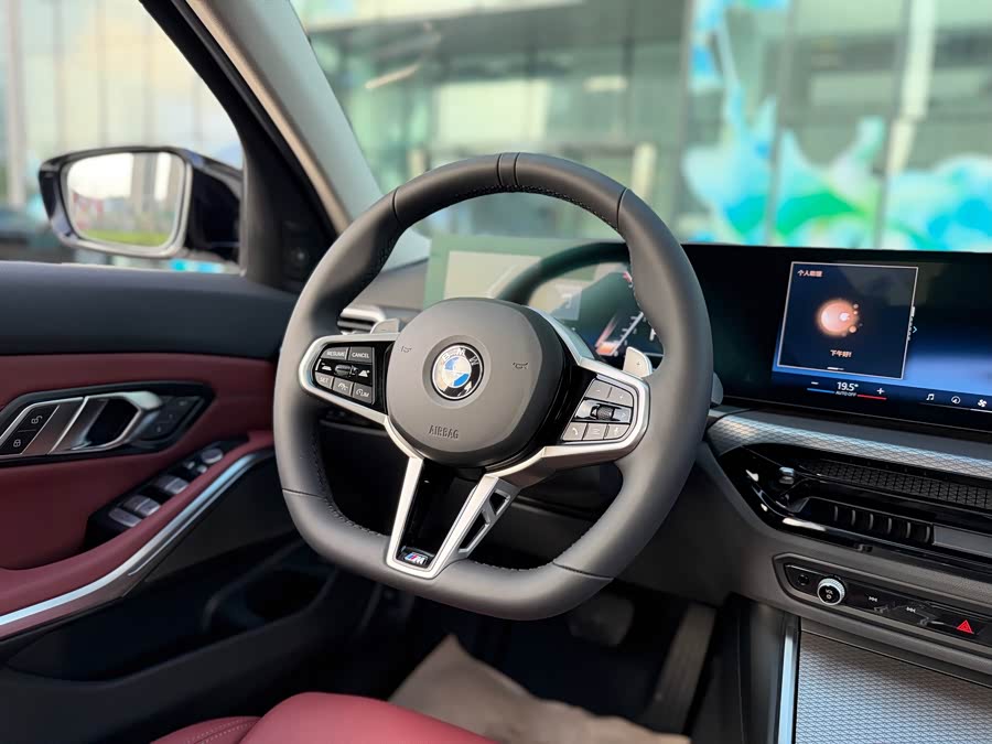 BMW 3 Series 2025, фото 25