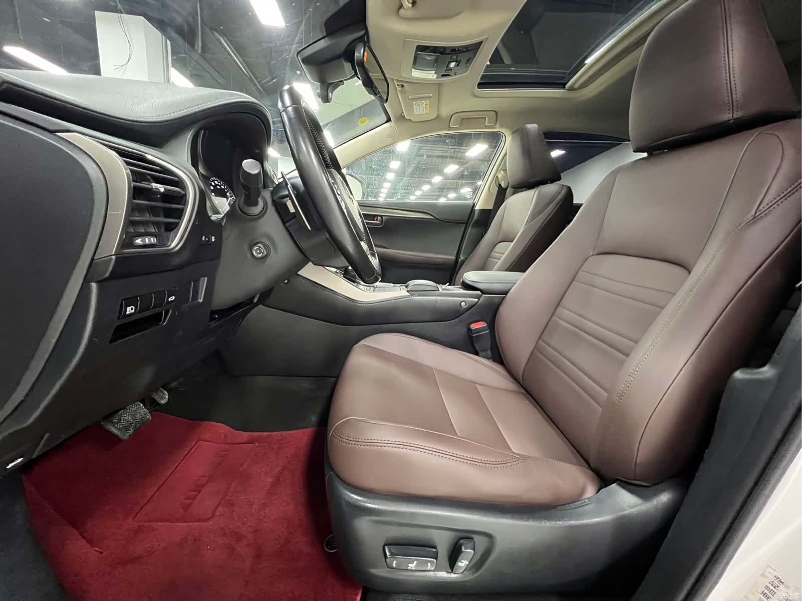 Lexus NX, 2020 9