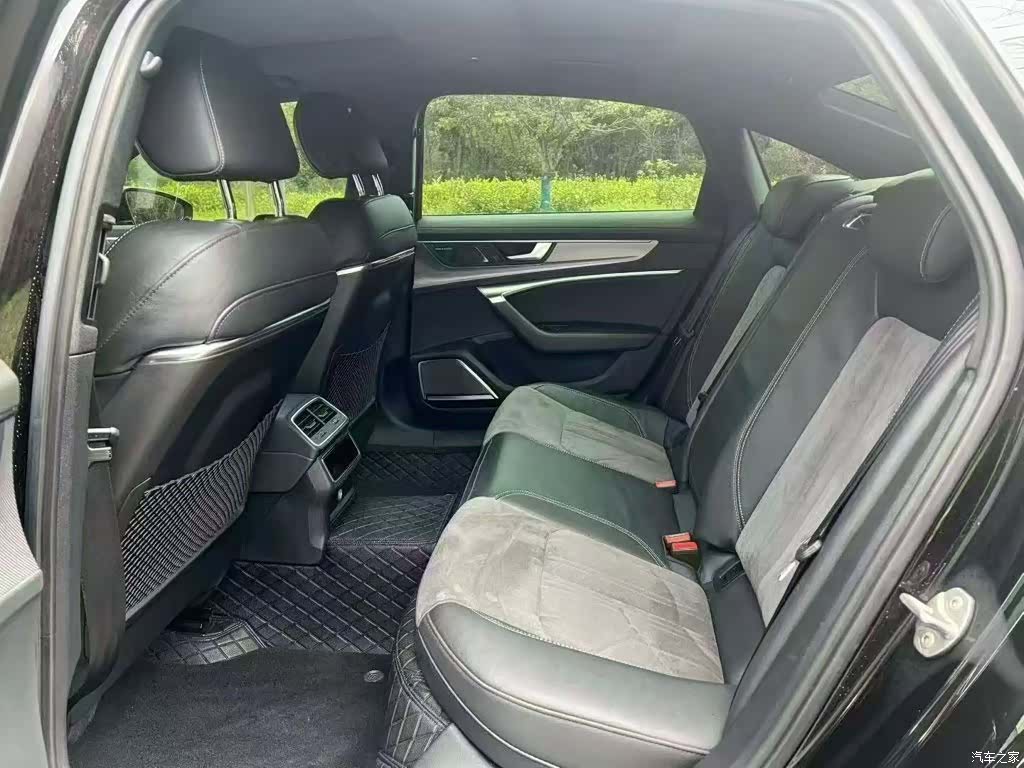 Audi A6L, 2020 все фото