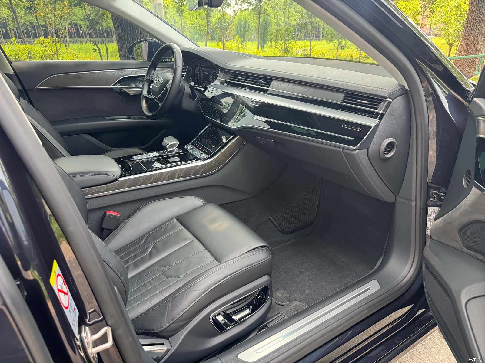 Audi A8L, 2021 10