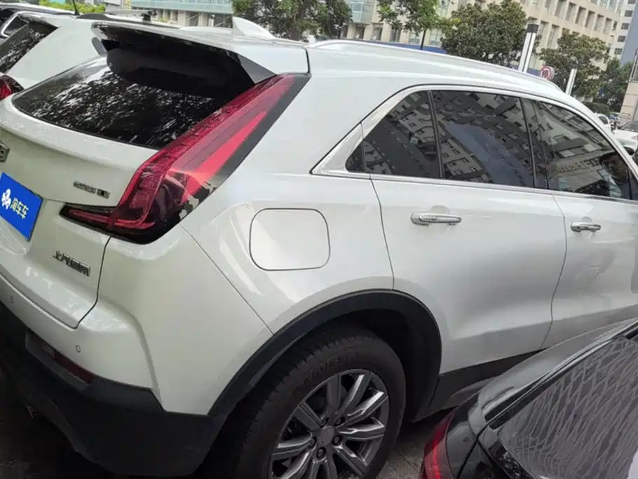 Cadillac XT4