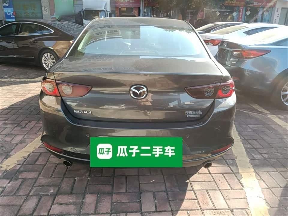 Mazda 3 Angkesaila