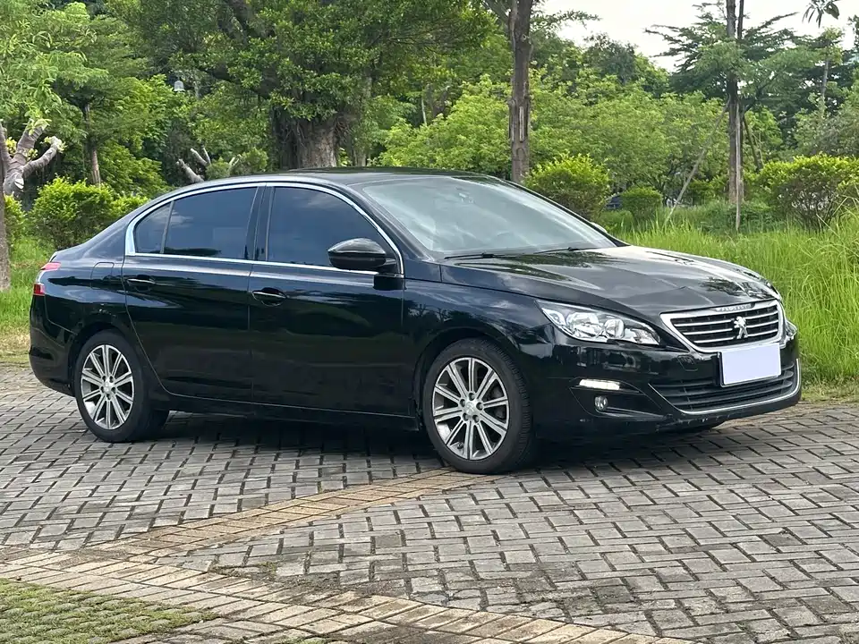 Peugeot 408