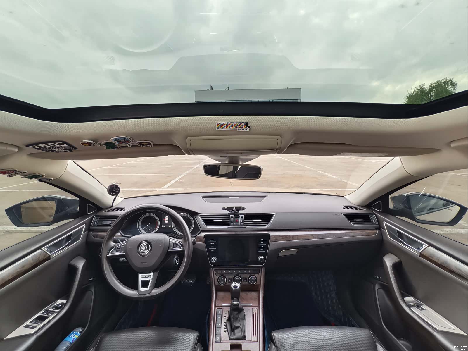 Skoda Superb, 2018 8