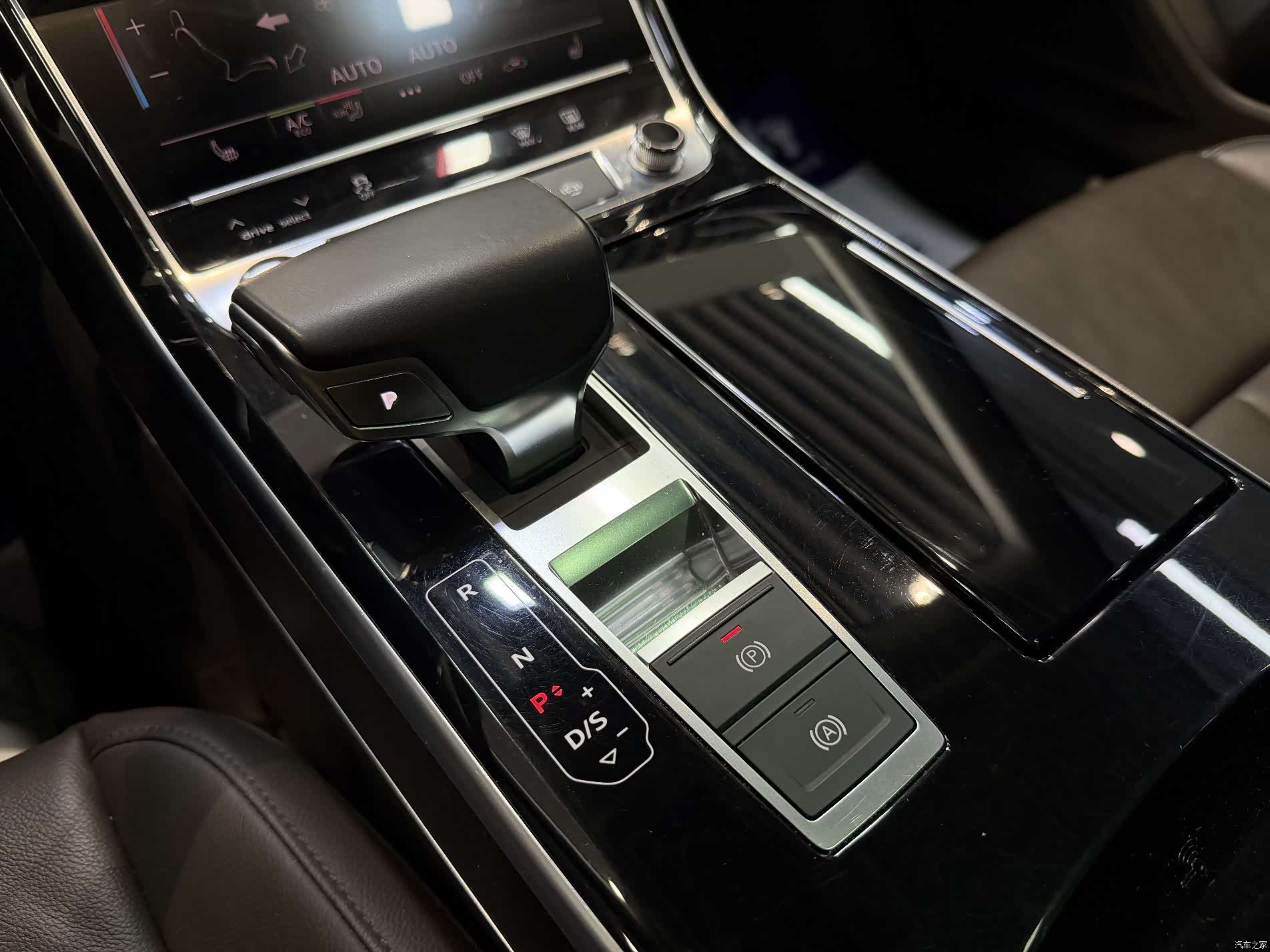 Audi A8L, 2019 15