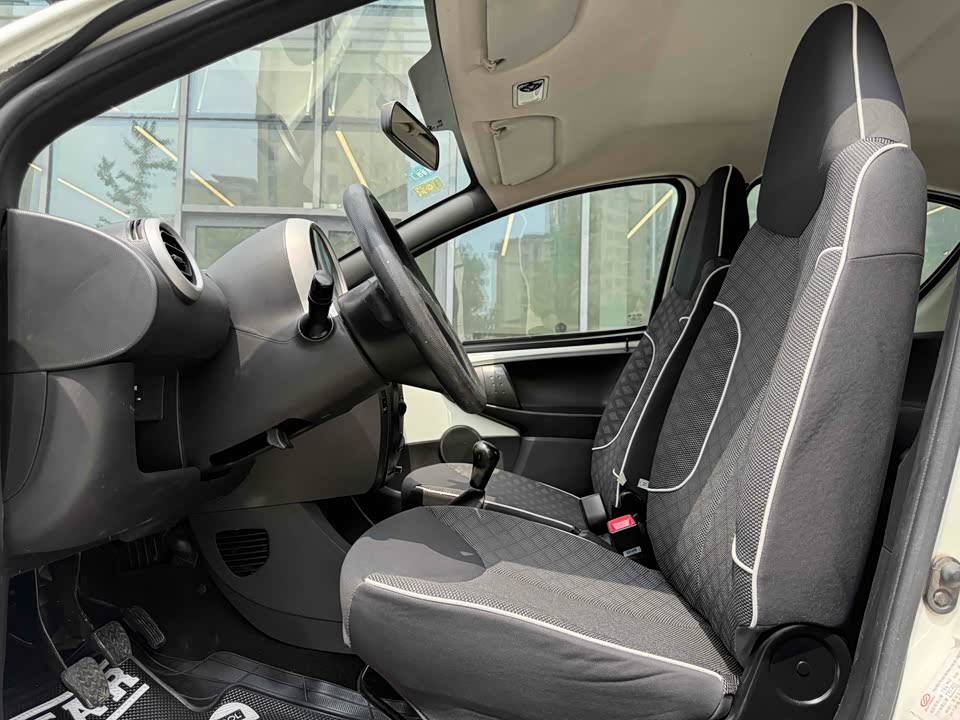 BYD F0