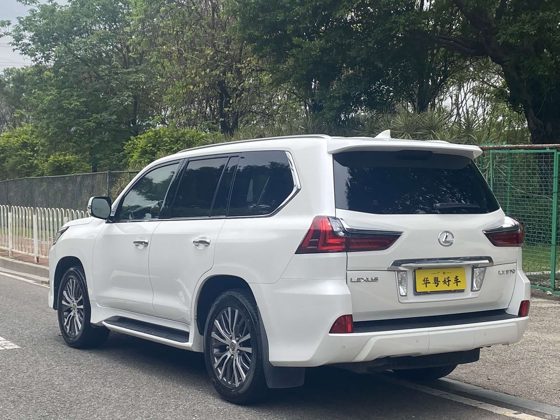 Lexus LX, 2016 4
