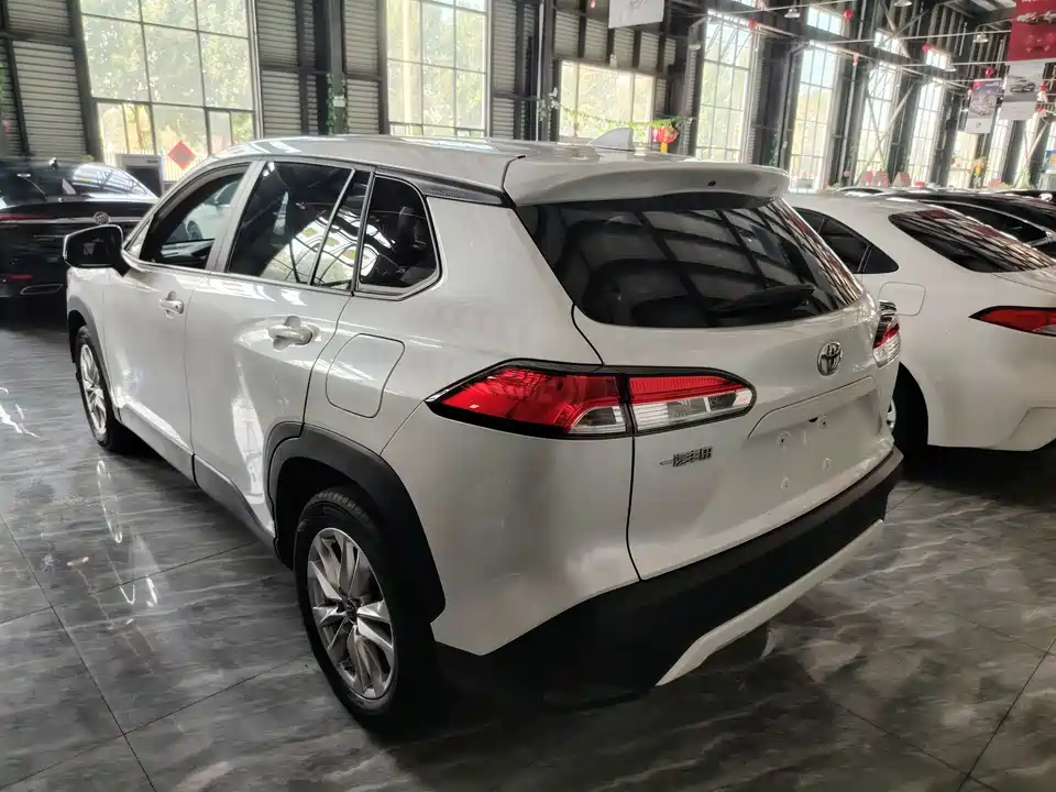 Toyota Corolla Sharp amplifier