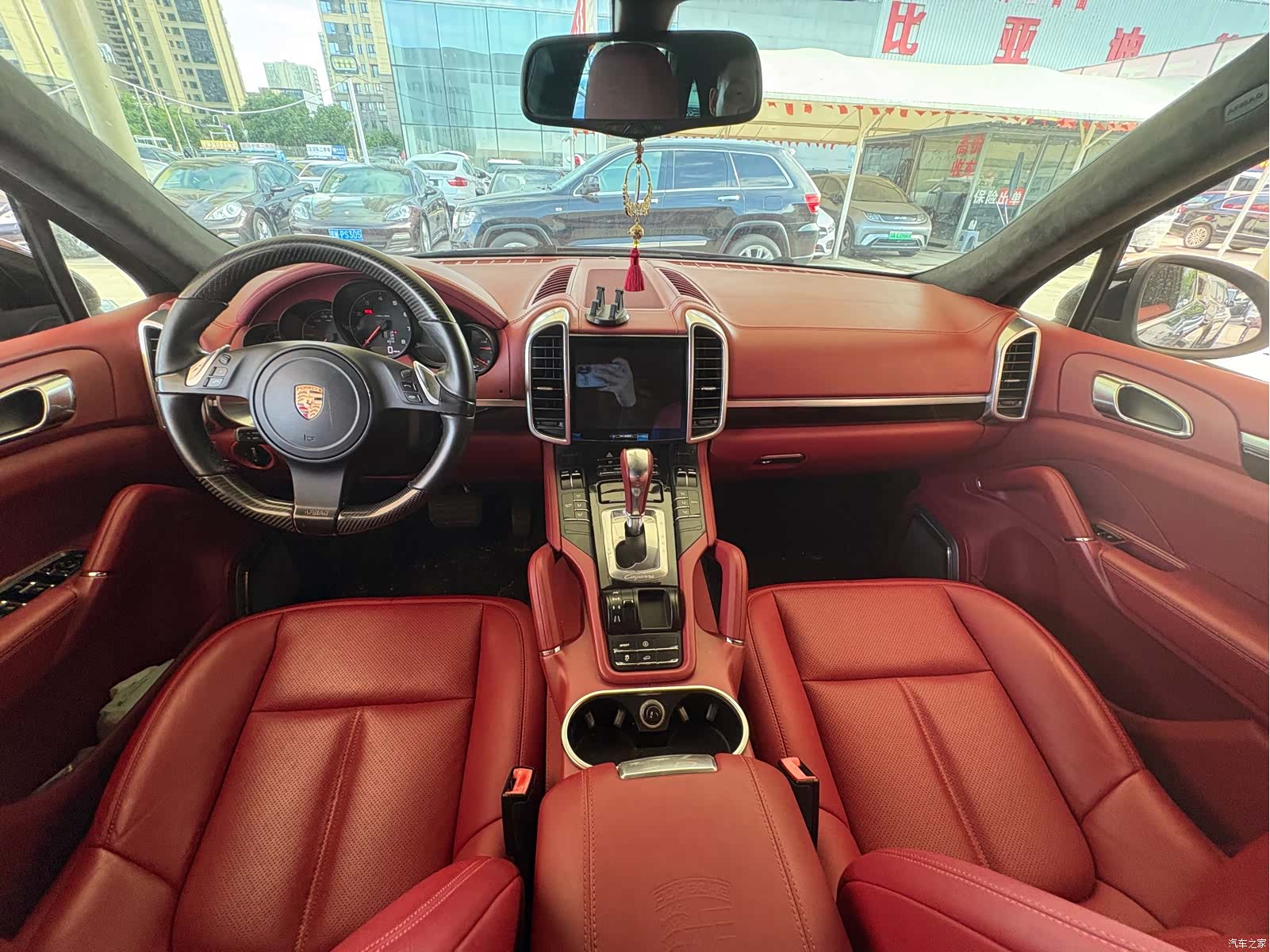Porsche Cayenne, 2011 4