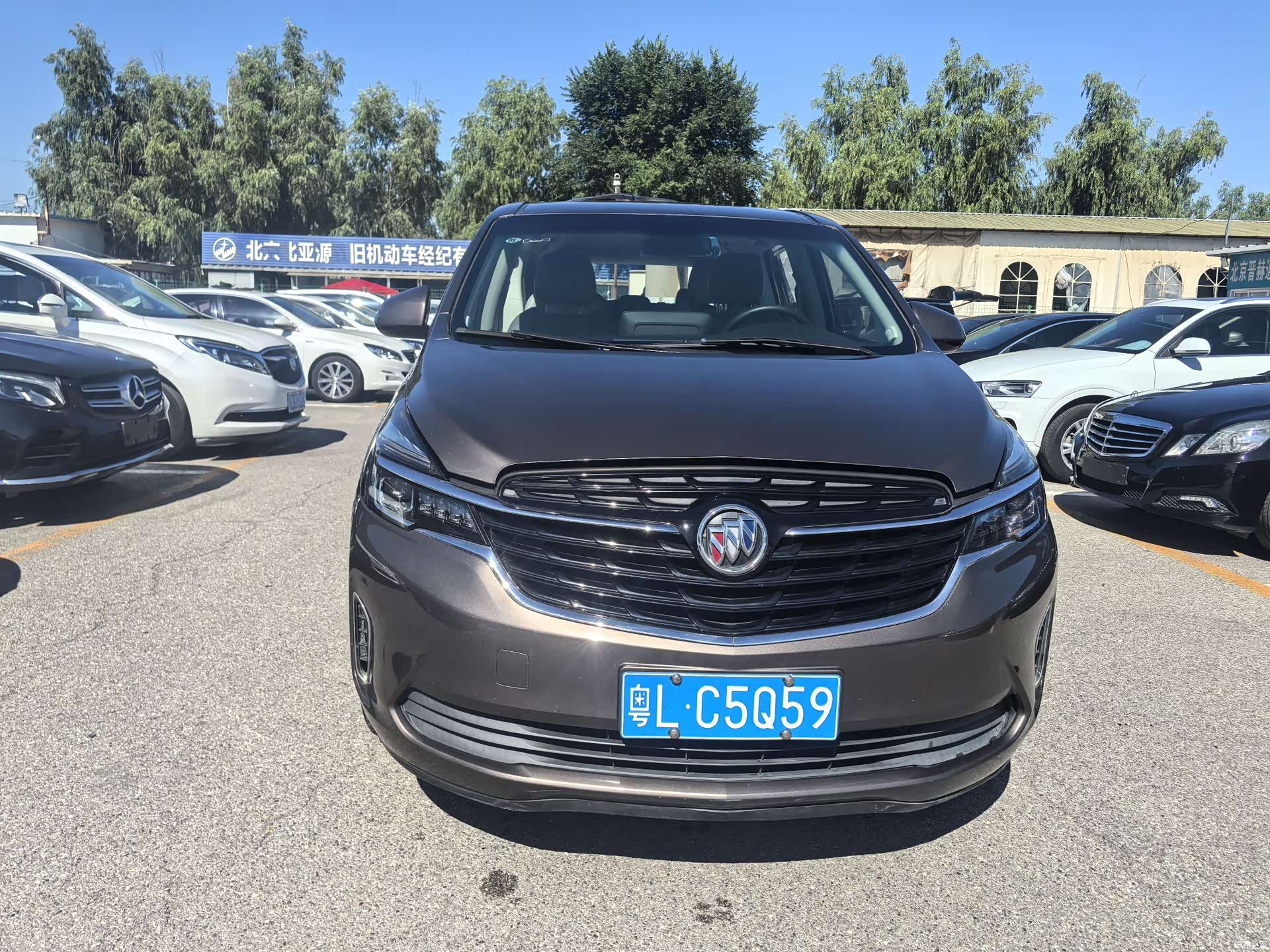 Buick GL8, 2022 1