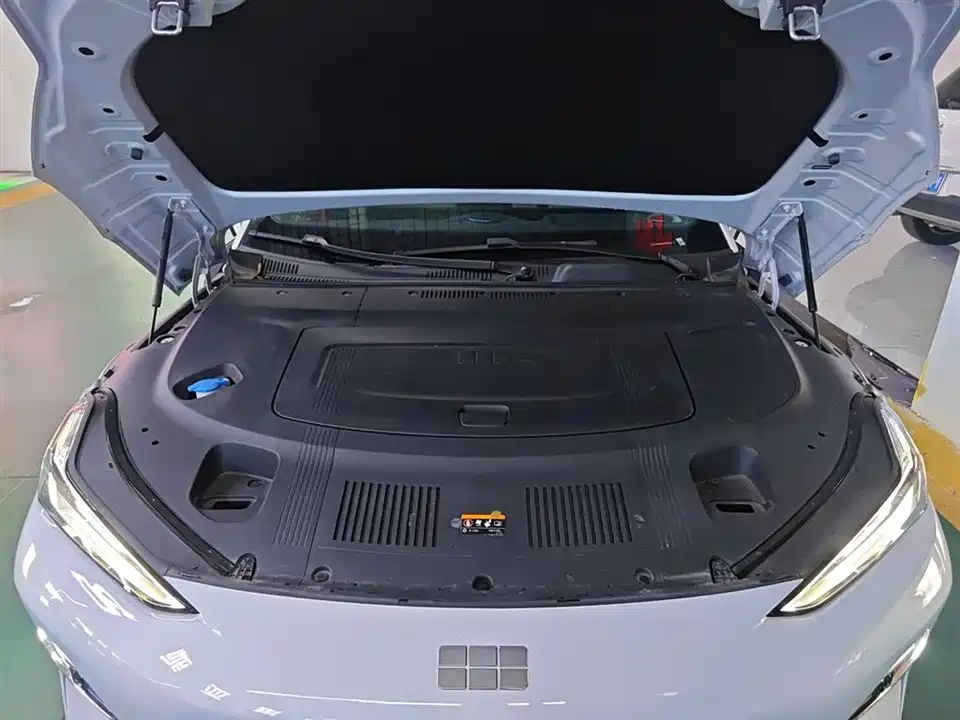 Geely Galaxy Galaxy E8