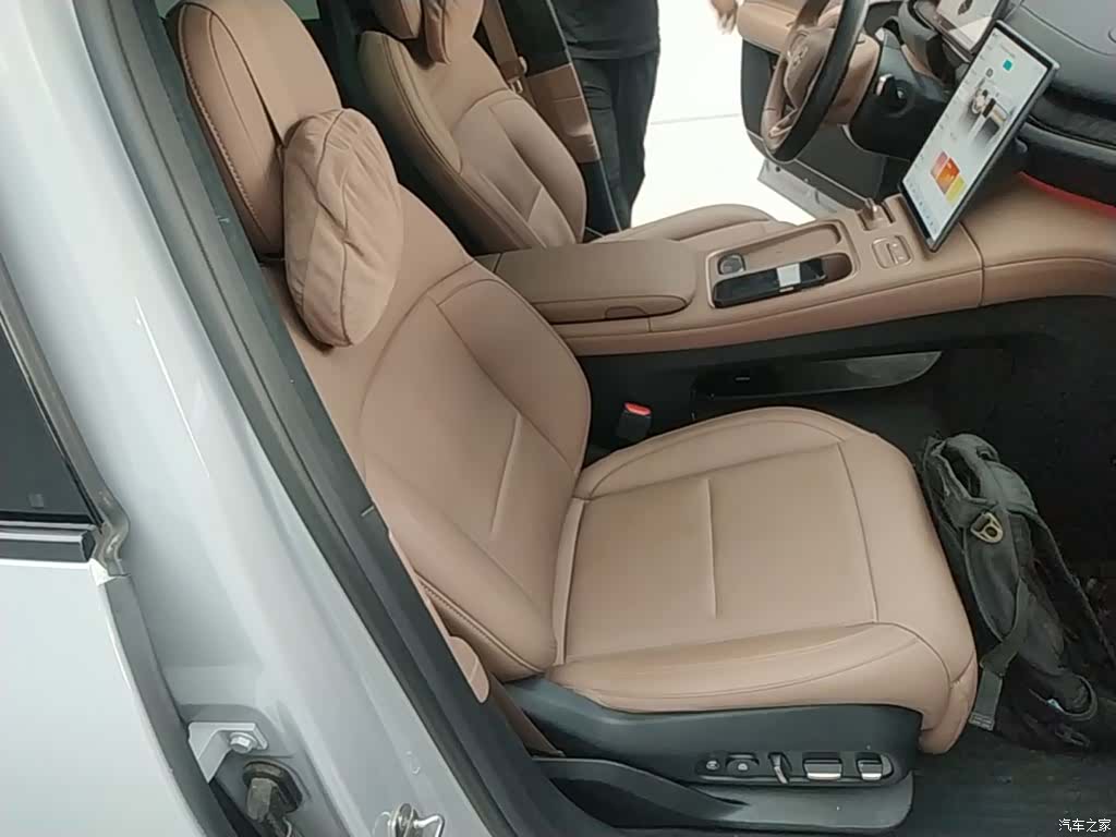NIO ES6, 2024 20