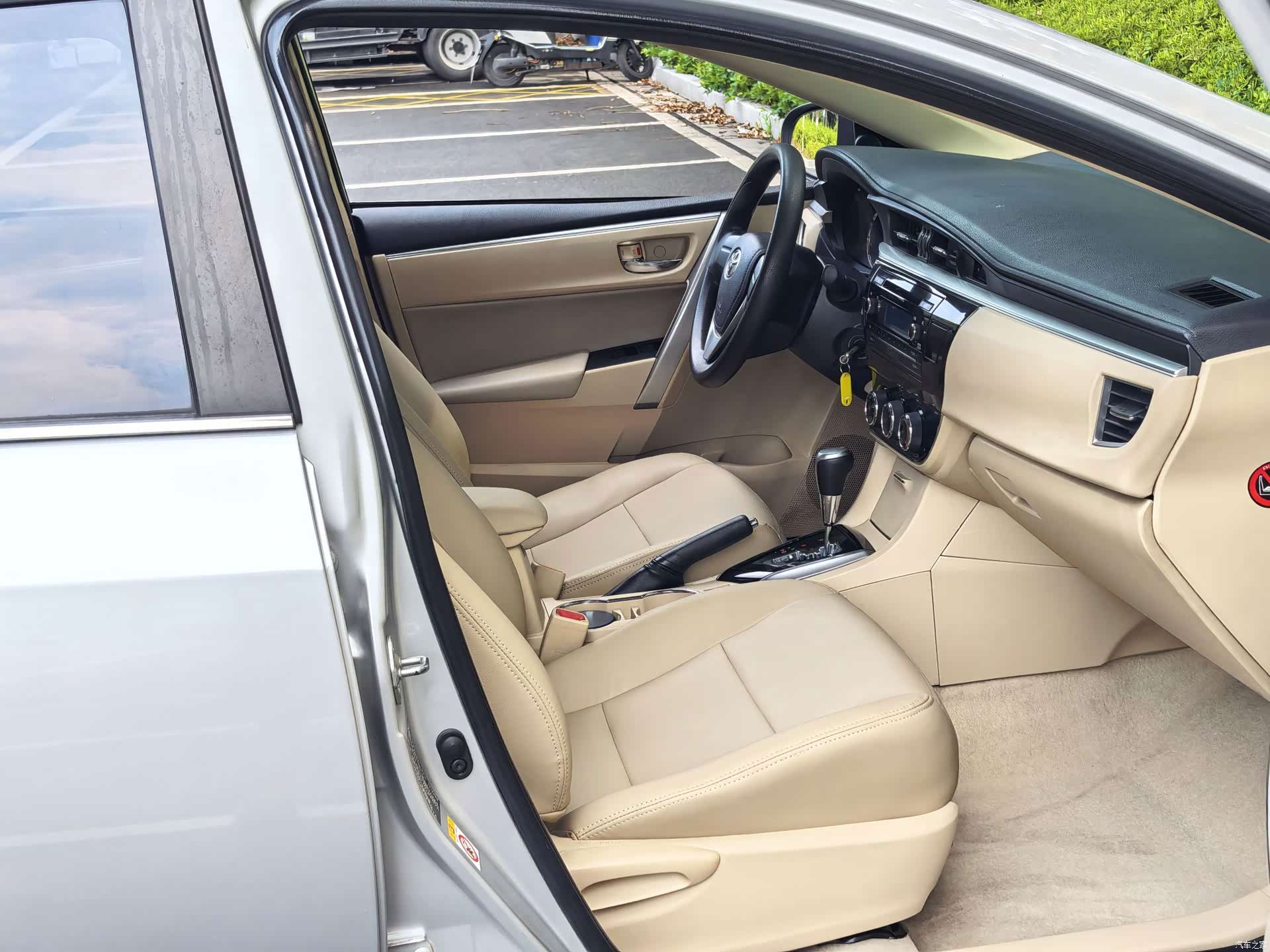 Toyota Corolla, 2014 12