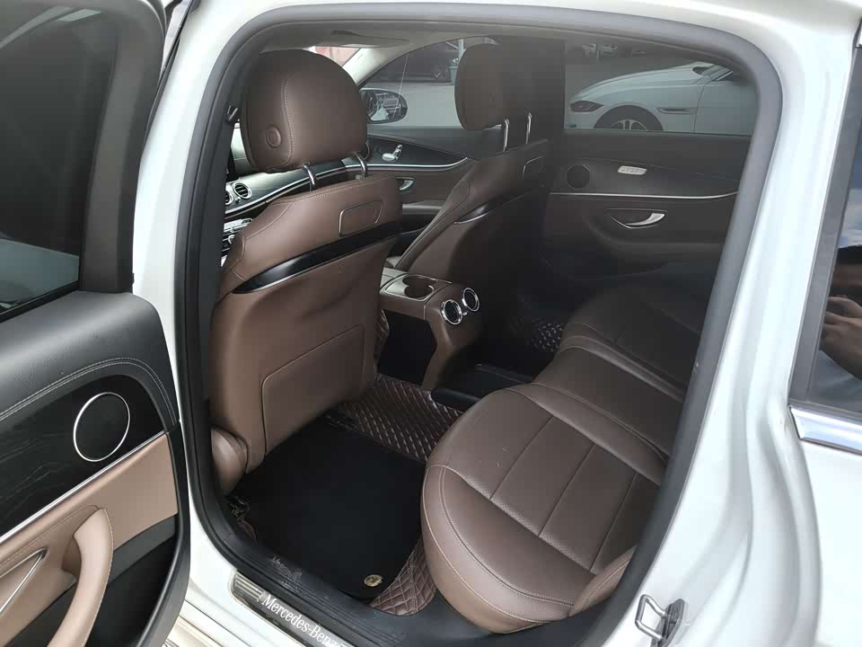 Mercedes-Benz E-class Mercedes-Benz E-class