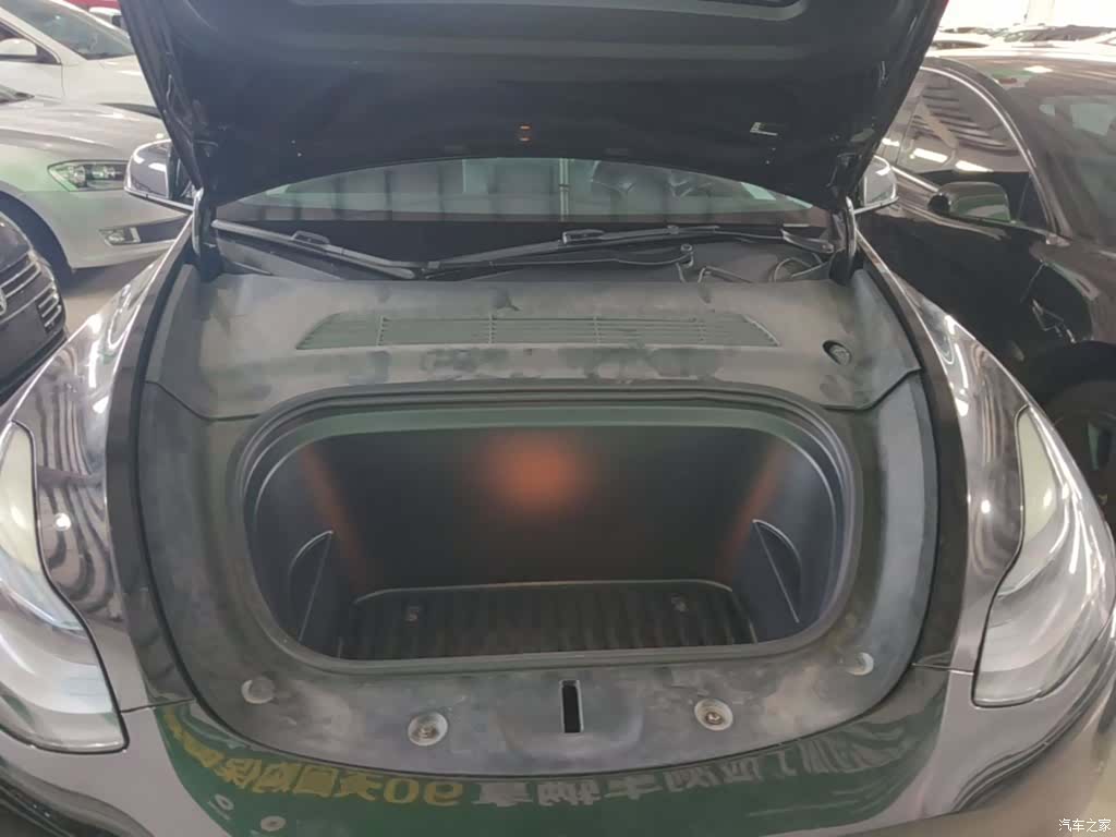 Tesla Model Y, 2022 20