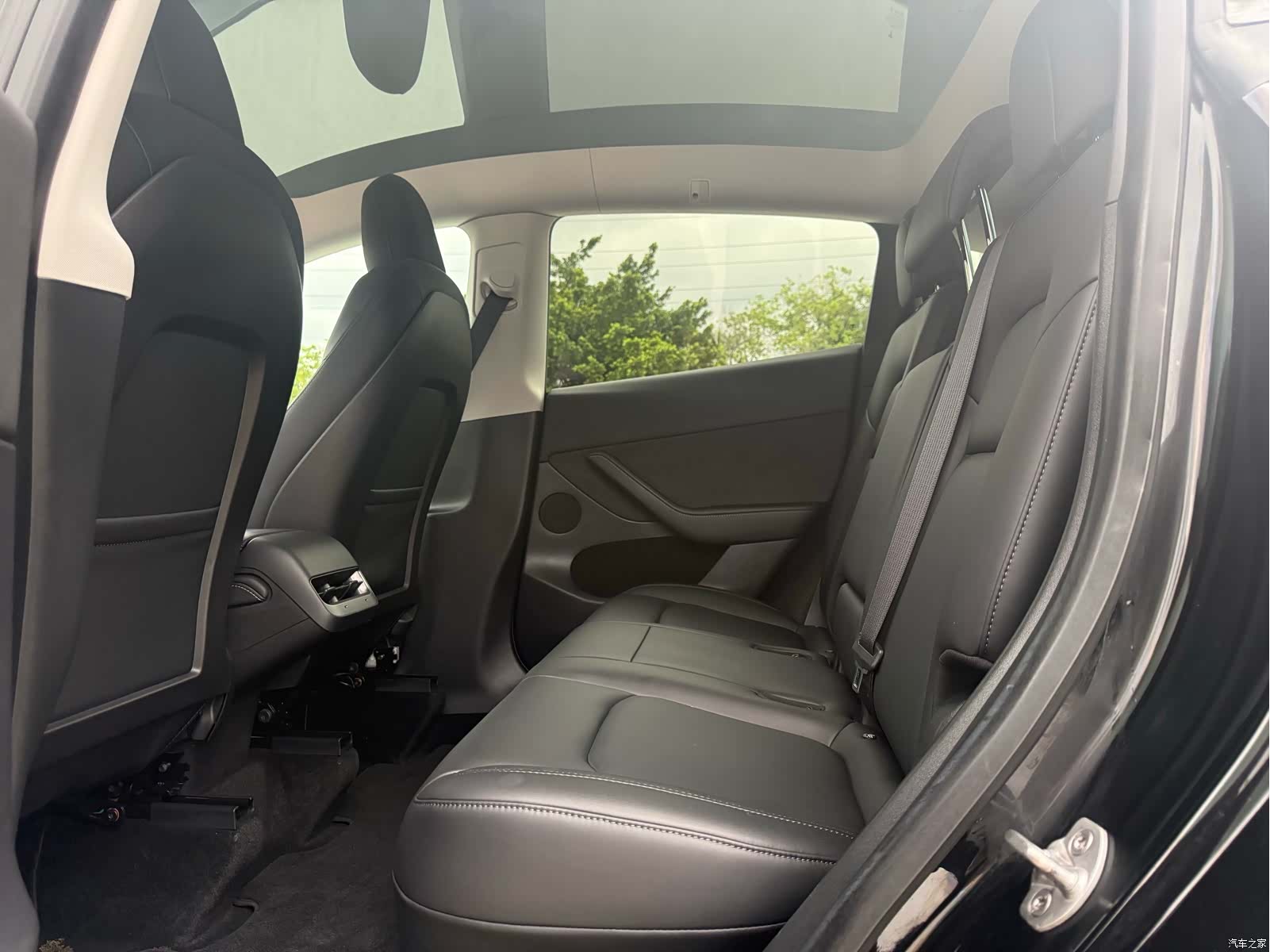 Tesla Model Y, 2022 8