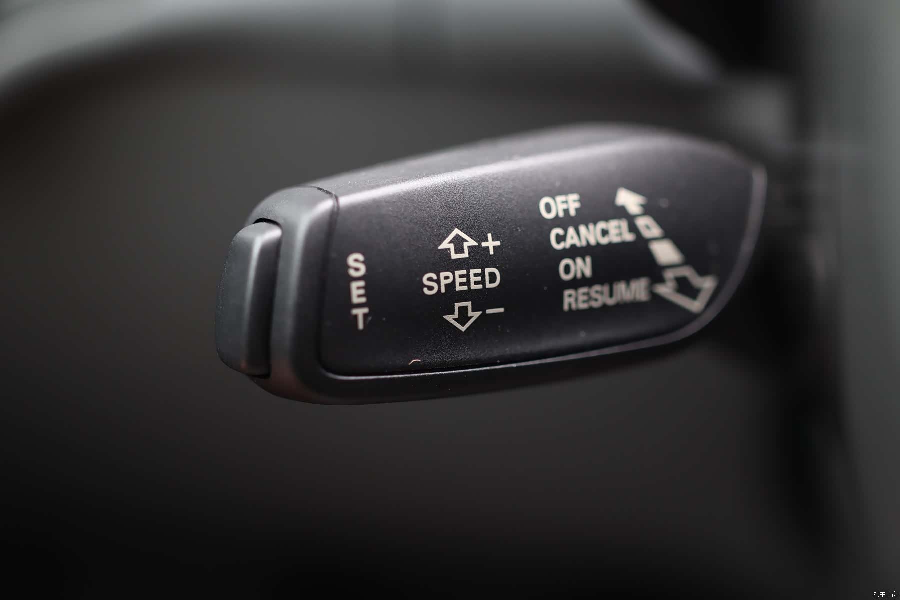 Audi A4L, 2013 11