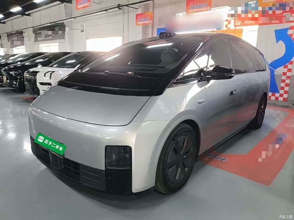 Li Auto MEGA, 2024 1