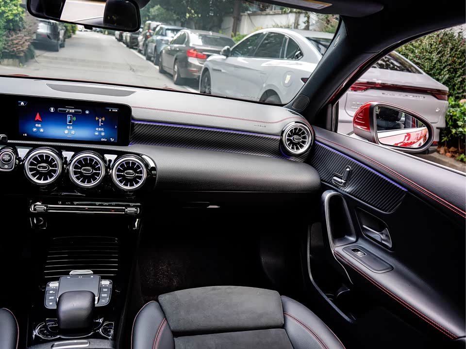 Mercedes-Benz Class A Mercedes-Benz Class A