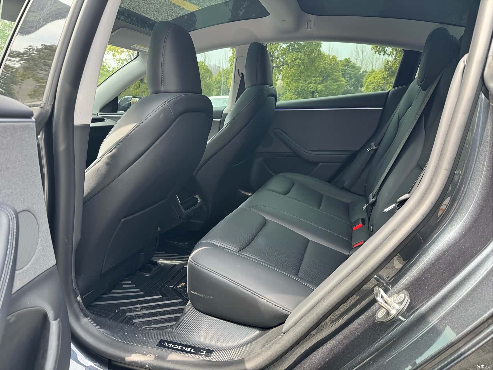 Tesla Model 3, 2024 6