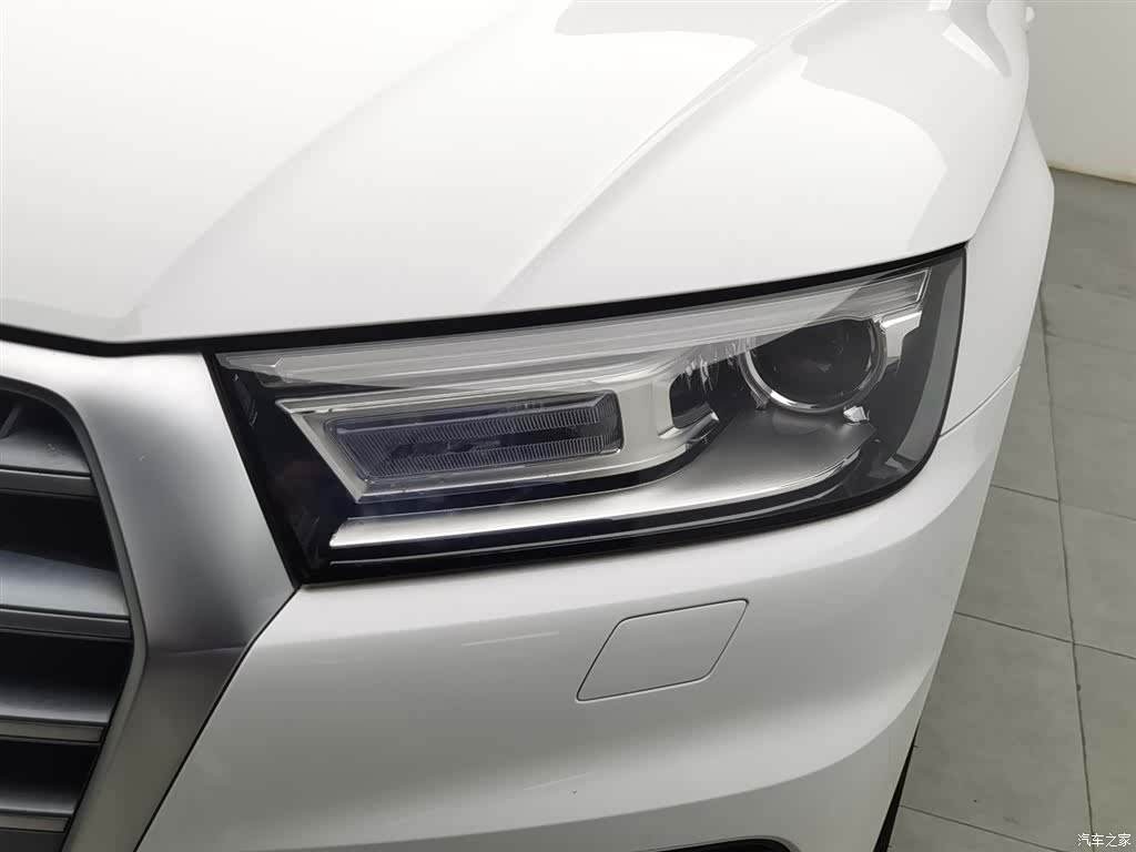 Audi Q5L, 2018 7