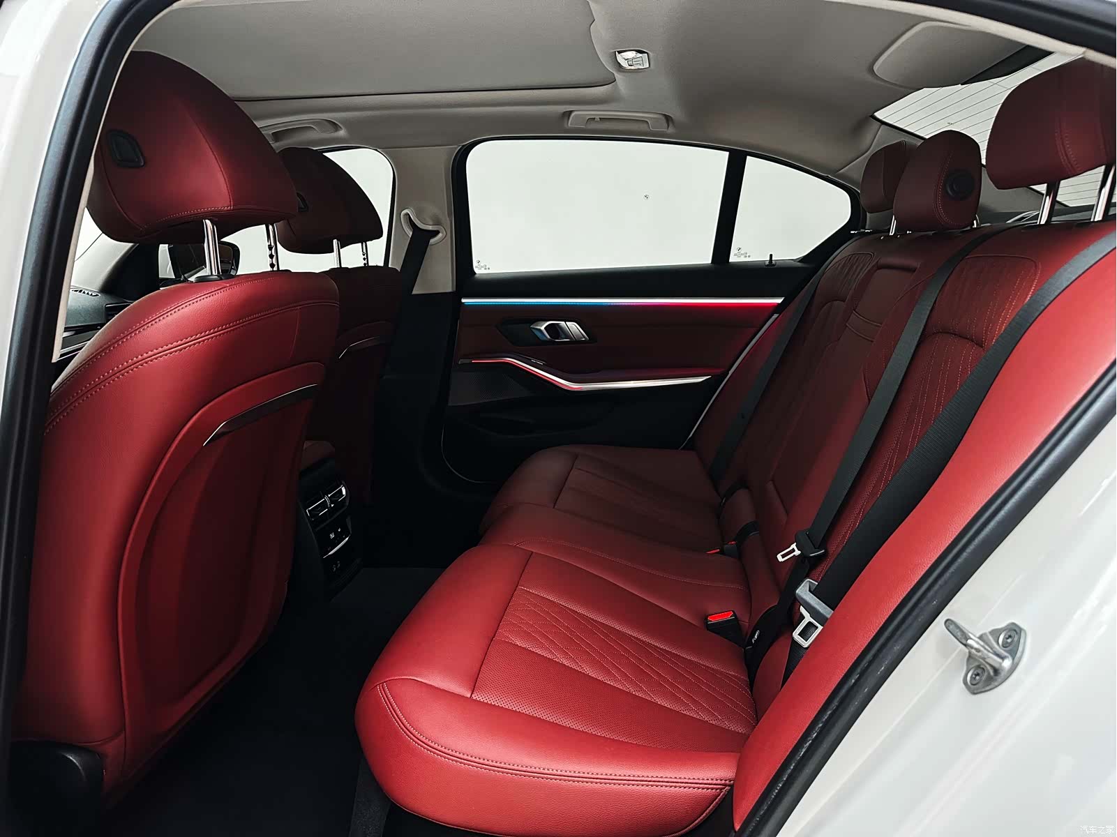 BMW 3 Series, 2023 13