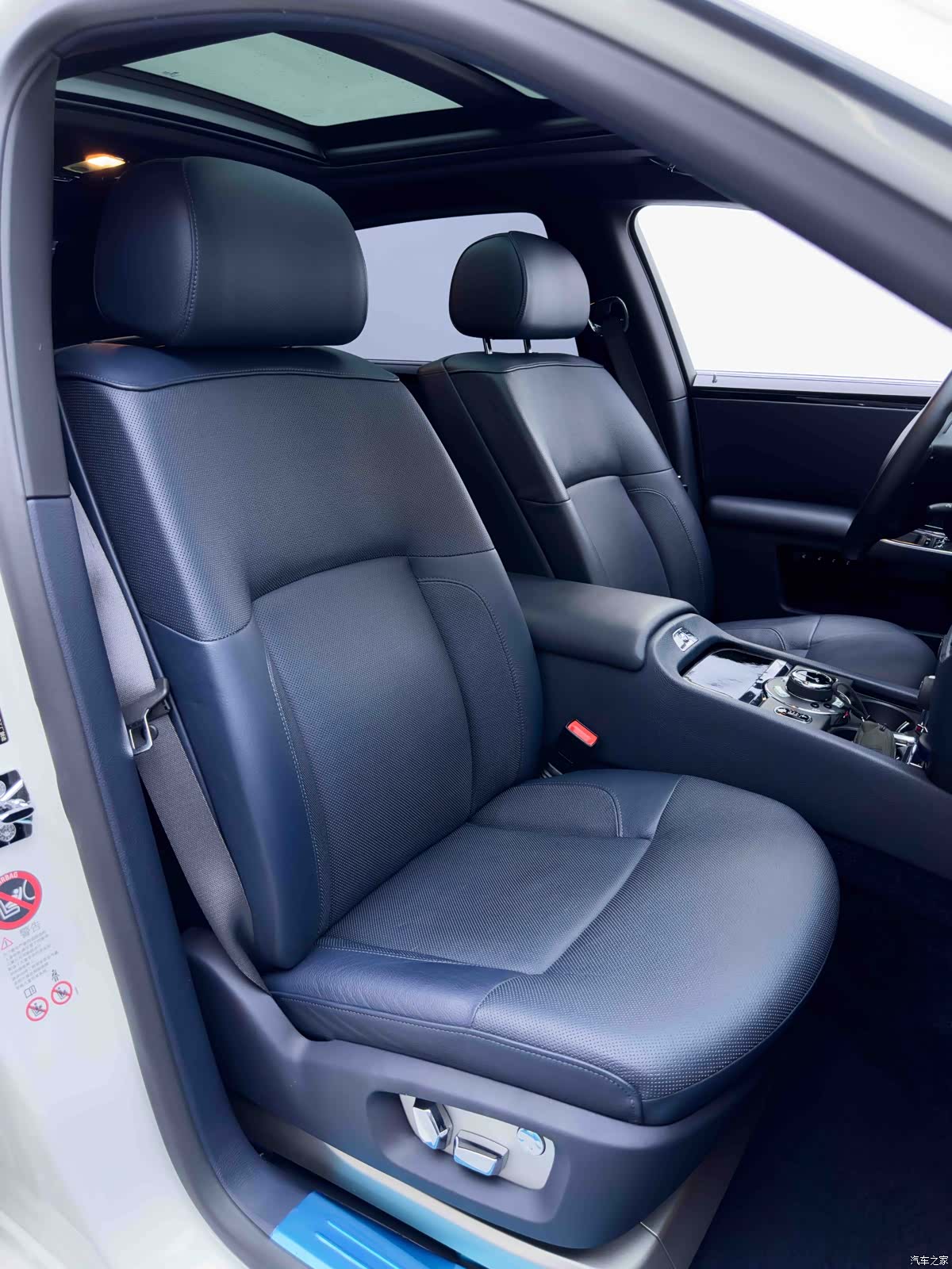 Rolls-Royce Ghost, 2014 14