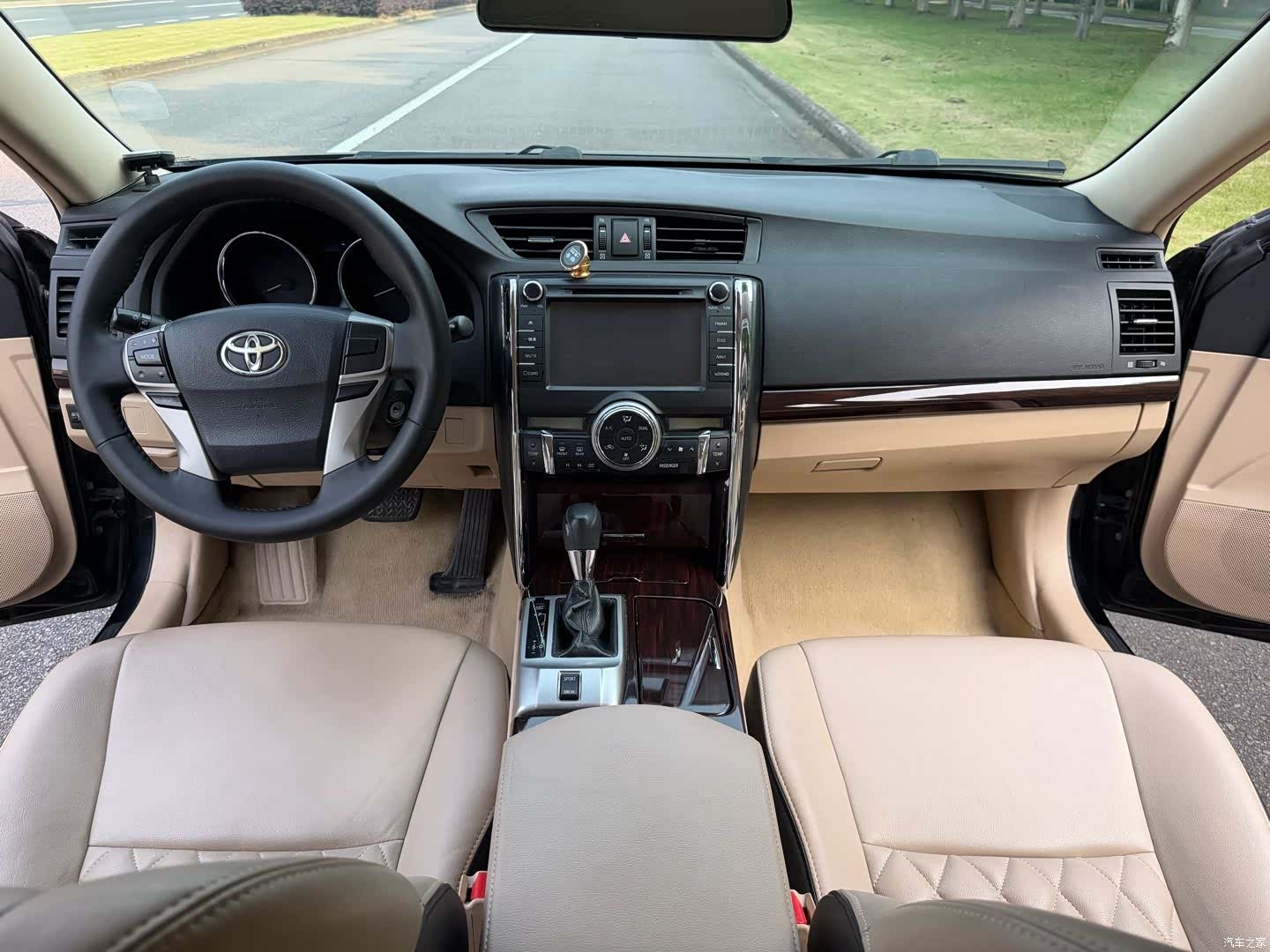 Toyota 2.5S, 2012 7