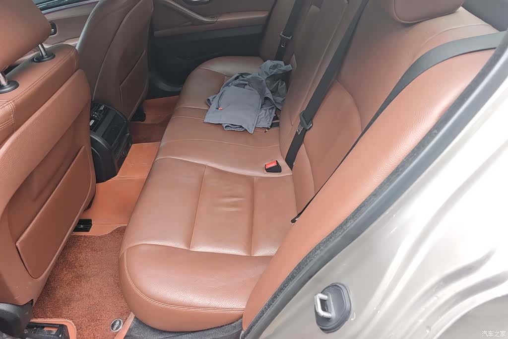 BMW 5 Series, 2017 11