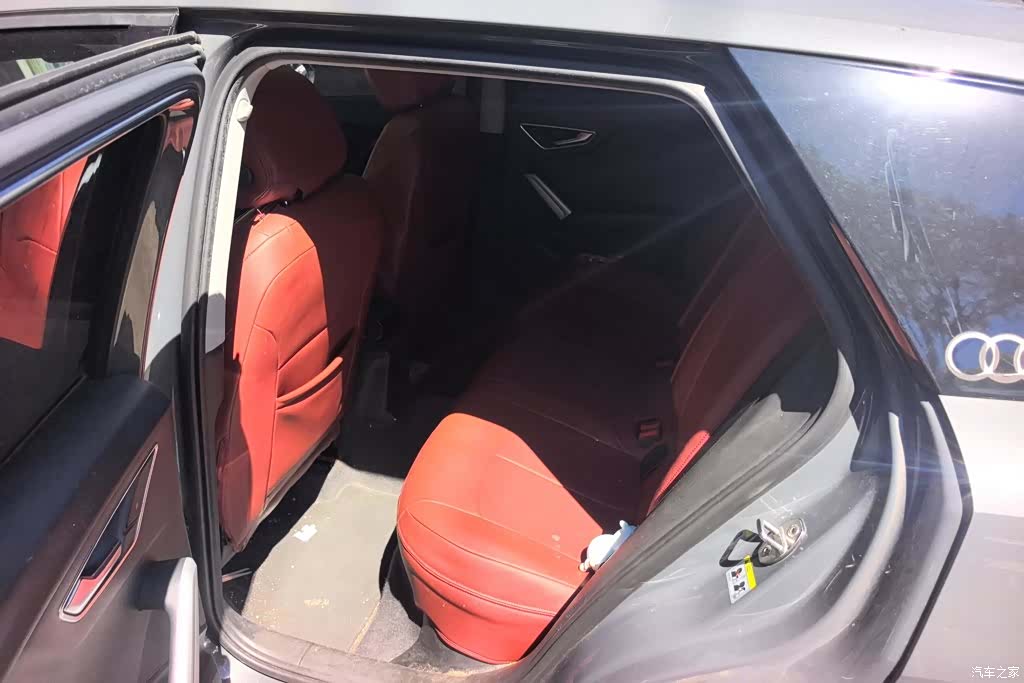 Audi Q2L, 2021 11