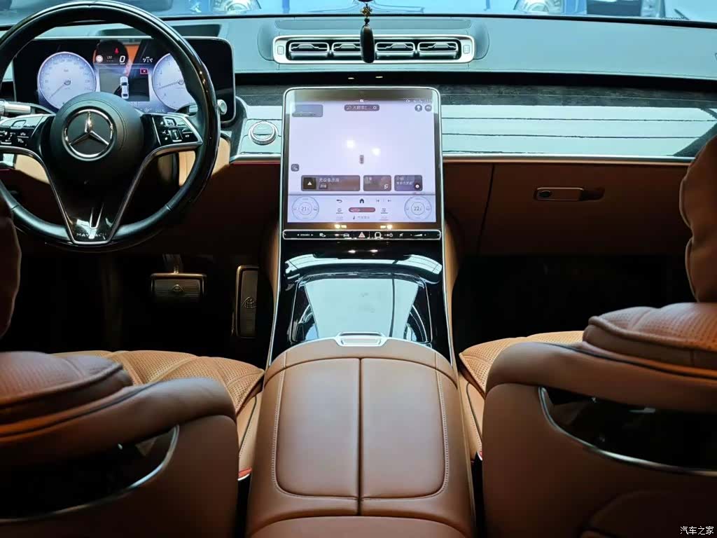 Maybach S-Class, 2022 все фото