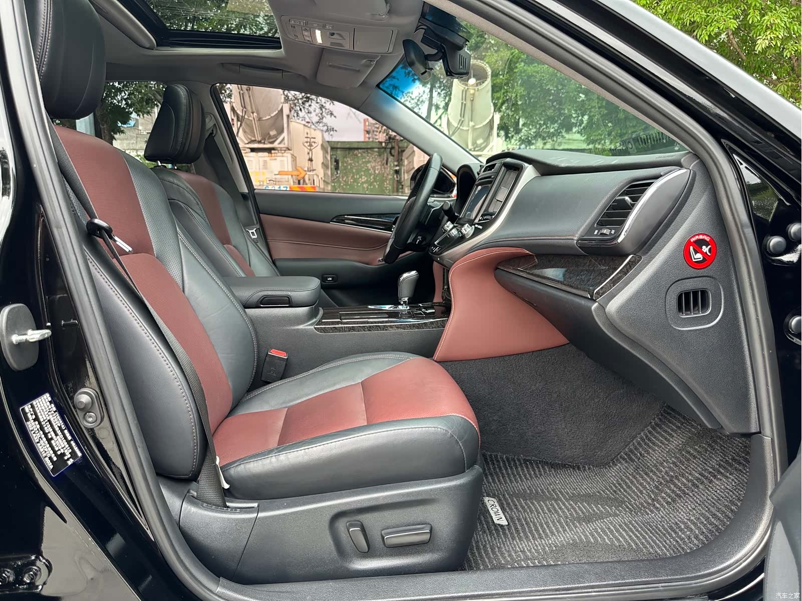 Toyota Crown, 2019 6