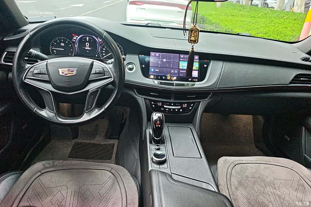 Cadillac CT6, 2021 12