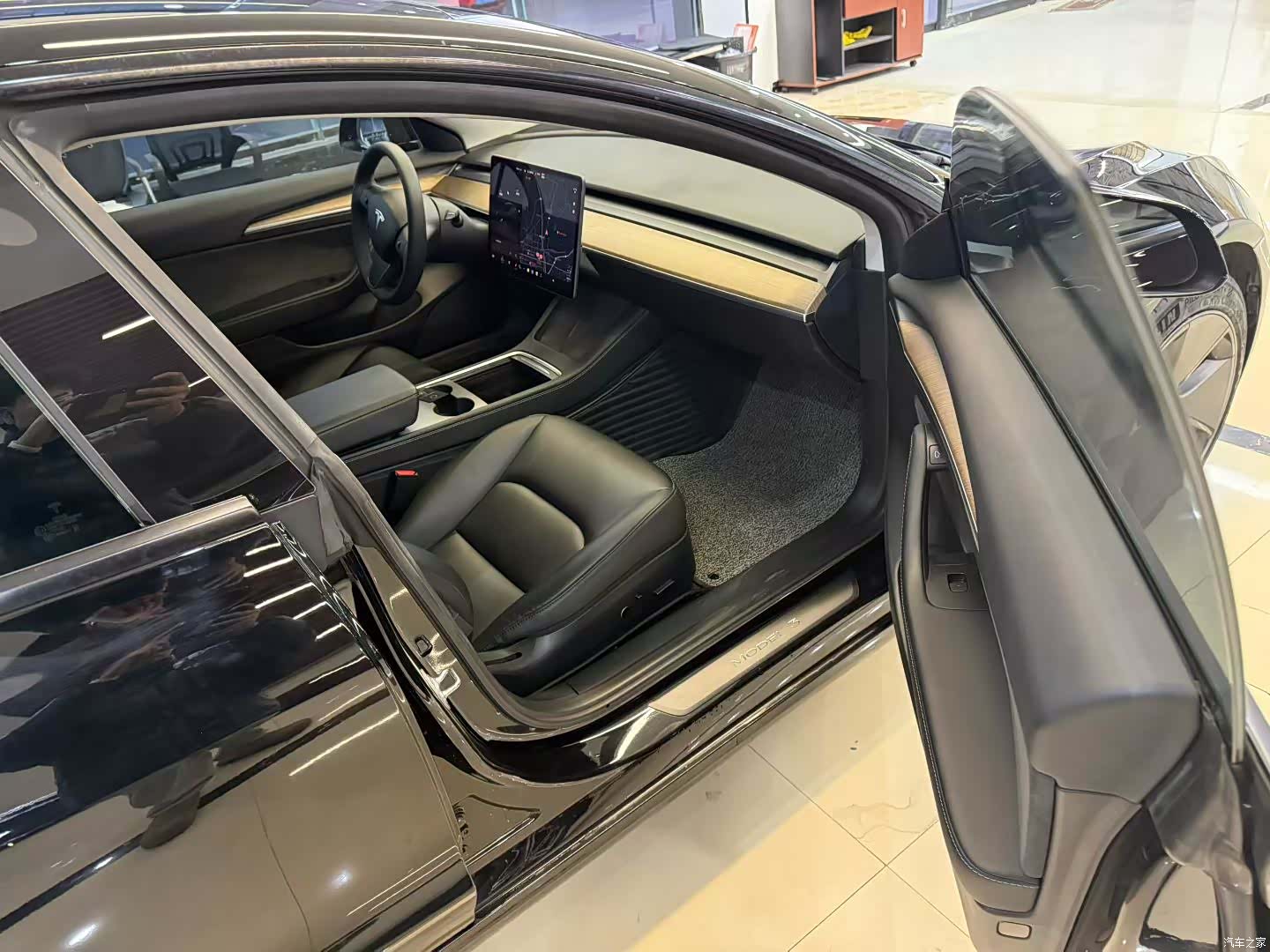 Tesla Model 3, 2021 7