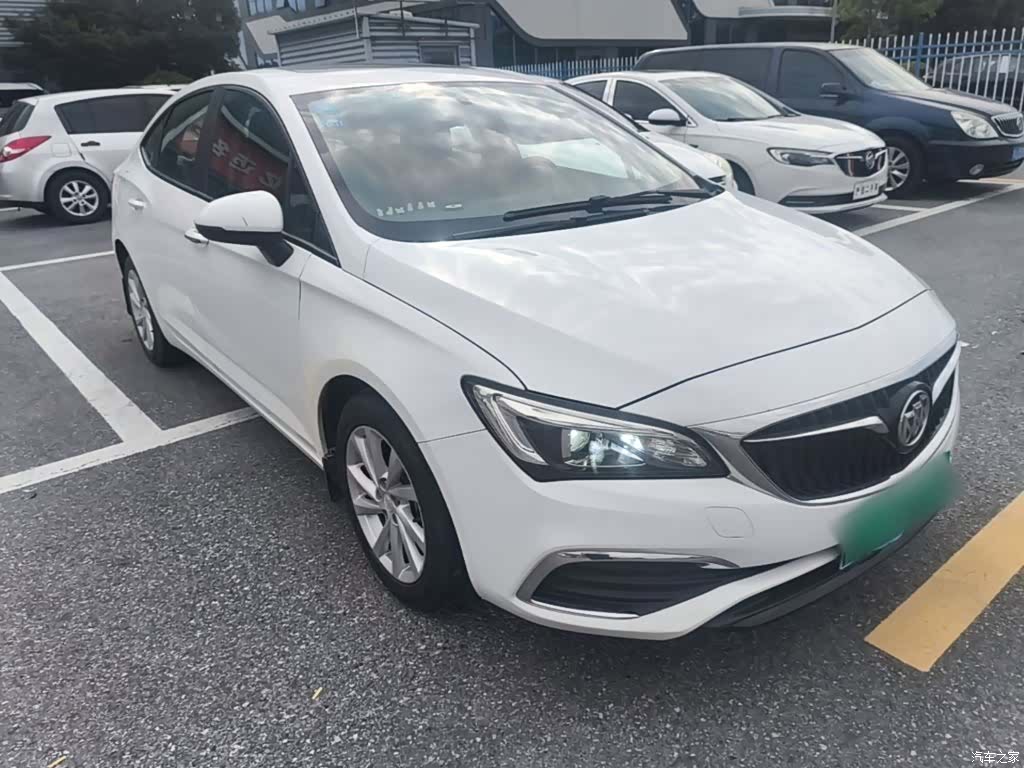 Buick Verano, 2018 4