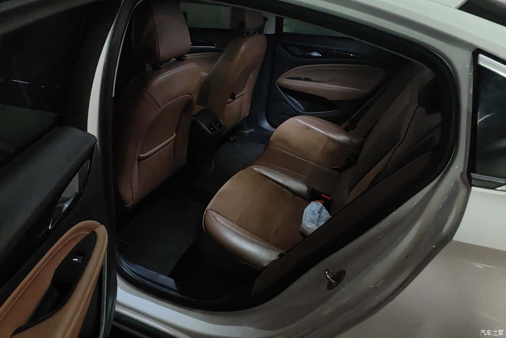 Buick Regal, 2019 11