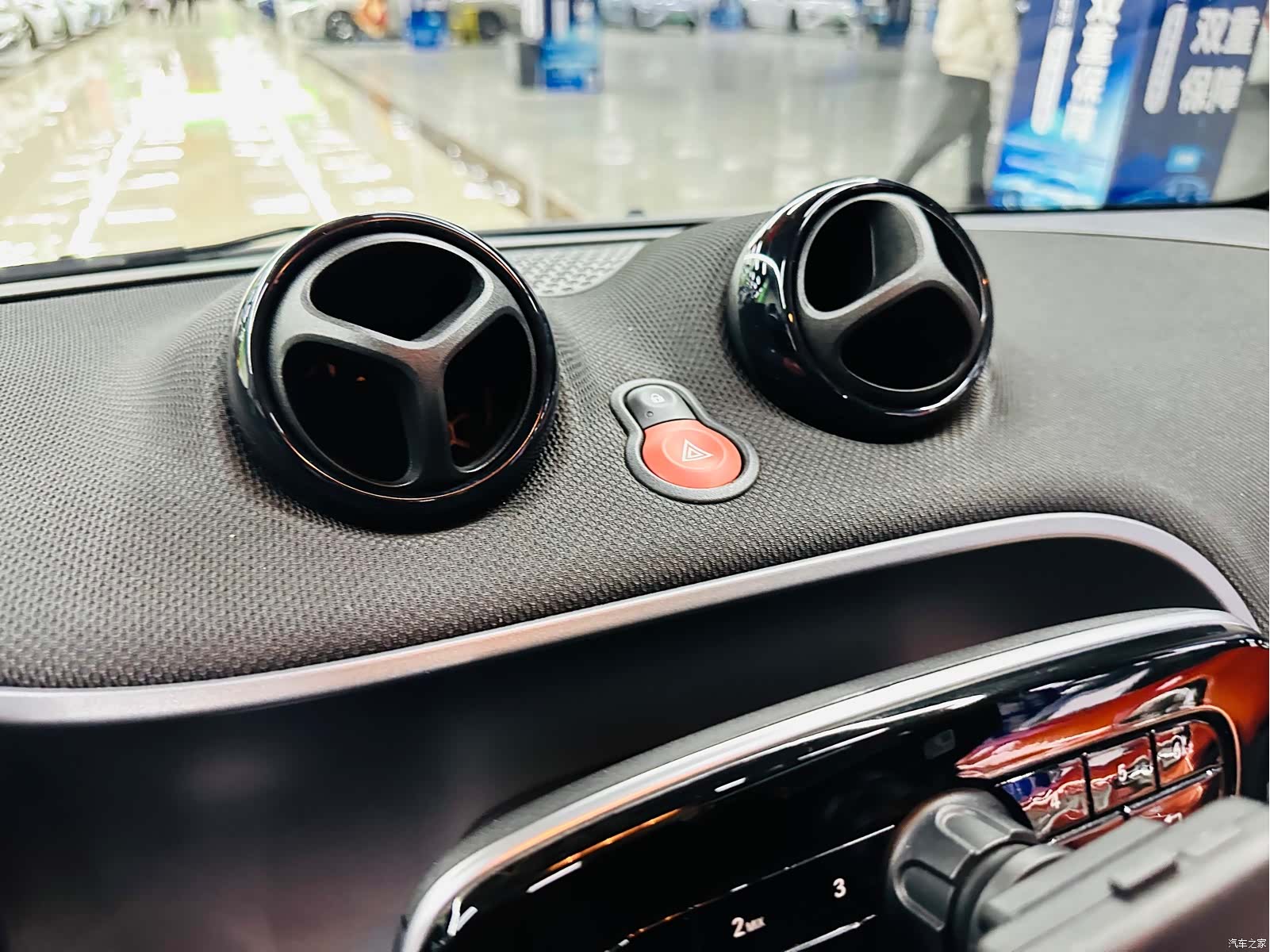 Smart Fortwo, 2018 32
